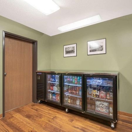 Four Seasons Inn Bottineau エクステリア 写真